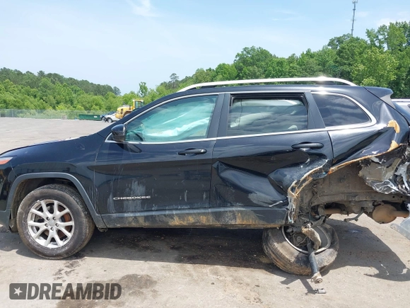 2017 Jeep Cherokee Latitude with VIN 1C4PJLCB2HD222277, listed as a IAAI auction lot 42270866 with 172,742 mi miles and . Bid and sale history available at DreamBid. Image 14.