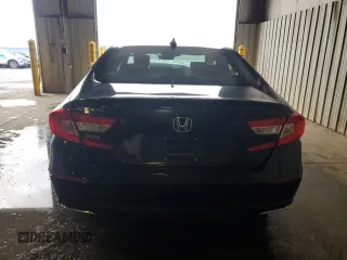 2018 Honda Accord EX-L z VIN 1HGCV1F5XJA156860, wystawiony jako Copart lot #55927115 z przebiegiem 69 497 mil mil oraz Szkoda całkowita • Salvage title. Historia ofert i sprzedaży dostępna na DreamBid. Obrazek 6.