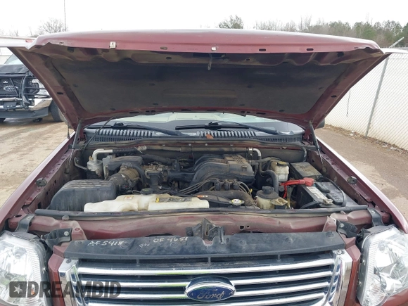 2010 Ford Explorer XLT with VIN 1FMEU6DE0AUA95281, listed as a IAAI auction lot 41510867 with 194,122 mi miles and . Bid and sale history available at DreamBid. Image 10.