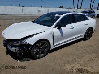 2024 Kia K5 GT-Line z VIN 5XXG64J23RG262417, wystawiony jako Copart lot #54761645 z przebiegiem Nie podano mil oraz Szkody całkowita. Historia ofert i sprzedaży dostępna na DreamBid. Obrazek 1.