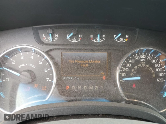 2011 Ford F-150 XL with VIN 1FTFX1ET5BFC23598, listed as a Copart auction lot 50999125 with 207,683 mi miles and Salvage Title. Bid and sale history available at carsss.com. Image 9.