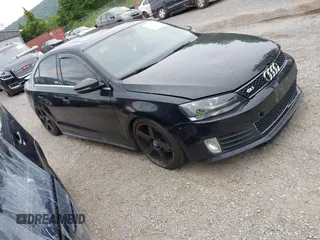 2012 Volkswagen Jetta GLI Autobahn с VIN 3VW4A7AJ3CM393831, выставлен на аукционе IAAI как лот 42292910 с пробегом 162 611 миль миль и . История ставок и продаж доступна на DreamBid. Изображение 1.