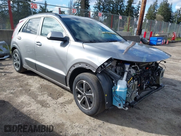 2024 Kia Niro EX Touring with VIN KNDCR3LE4R5148891, listed as a IAAI auction lot 41817925 with 12,333 mi miles. Bid and sale history available at carsss.com. Image 1.