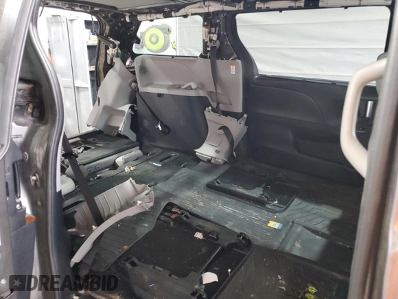 2015 Toyota Sienna Limited with VIN 5TDDK3DC4FS109455, listed as a Copart auction lot 59036135 with 121,250 mi miles and Salvage title. Bid and sale history available at DreamBid. Image 11.