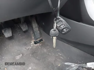 2013 Hyundai Elantra Limited с VIN 5NPDH4AE3DH399636, выставлен на аукционе IAAI как лот 41869661 с пробегом 130 132 миль миль и . История ставок и продаж доступна на DreamBid. Изображение 11.