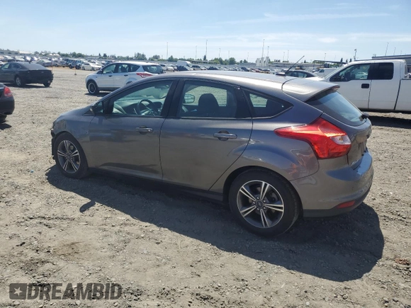 2014 Ford Focus SE z VIN 1FADP3K24EL317353, wystawiony jako Copart lot #57181215 z przebiegiem 144 495 mil mil oraz Szkoda całkowita • Salvage title. Historia ofert i sprzedaży dostępna na DreamBid. Obrazek 2.