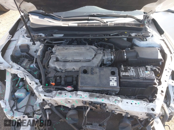 2019 Acura TLX w/A-Spec Pkg z VIN 19UUB2F66KA003762, wystawiony jako IAAI lot #40118141 z przebiegiem 66 341 mil mil oraz . Historia ofert i sprzedaży dostępna na DreamBid. Obrazek 10.