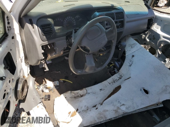 2003 Chevrolet Tracker ZR2 z VIN 2CNBJ734236932592, wystawiony jako Copart lot #58171145 z przebiegiem Nie podano mil oraz Szkoda całkowita • Salvage title. Historia ofert i sprzedaży dostępna na DreamBid. Obrazek 8.
