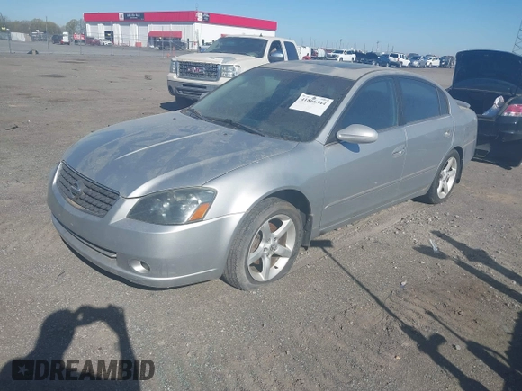 2005 Nissan Altima 3.5 SE with VIN 1N4BL11D05C239986, listed as a IAAI auction lot 41866344 with 212,087 mi miles. Bid and sale history available at carsss.com. Image 2.