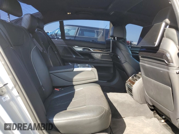 2017 BMW 7 Series 740i xDrive with VIN WBA7E4C55HGU99568, listed as a Copart auction lot 72978583 with 78,989 mi miles. Bid and sale history available at carsss.com. Image 10.