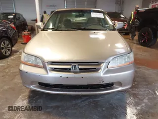 2000 Honda Accord SE с VIN 1HGCG5673YA051154, выставлен на аукционе IAAI как лот 41382000 с пробегом 272 554 миль миль и . История ставок и продаж доступна на DreamBid. Изображение 13.