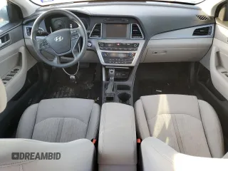 2017 Hyundai Sonata Hybrid SE with VIN KMHE24L39HA064181, listed as a Copart auction lot 82154673 with 84,134 mi miles. Bid and sale history available at carsss.com. Image 8.
