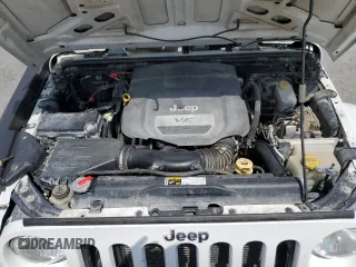 2015 Jeep Wrangler Unlimited Rubicon with VIN 1C4BJWFG8FL561308, listed as a Copart auction lot 60233385 with 208,224 mi miles and Clean title. Bid and sale history available at DreamBid. Image 12.