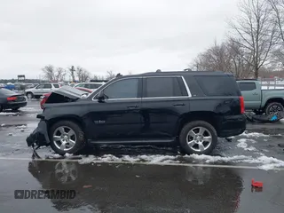 2017 Chevrolet Tahoe LT z VIN 1GNSCBKC2HR228485, wystawiony jako IAAI lot #41554330 z przebiegiem Nie podano mil oraz . Historia ofert i sprzedaży dostępna na DreamBid. Obrazek 14.