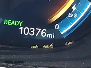 2024 Genesis GV70 Advanced z VIN 5NMMCET11RH002752, wystawiony jako IAAI lot #41836183 z przebiegiem 10 376 mil mil oraz . Historia ofert i sprzedaży dostępna na DreamBid. Obrazek 15.