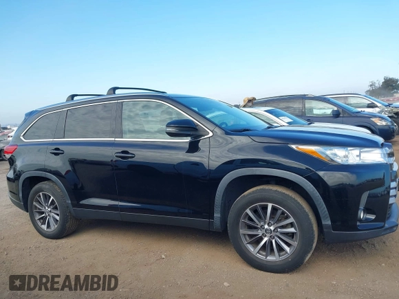 2019 Toyota Highlander SE with VIN 5TDKZRFH9KS332308, listed as a IAAI auction lot 42659392 with 68,333 mi miles and . Bid and sale history available at DreamBid. Image 13.
