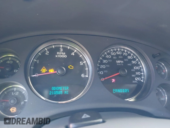 2007 Chevrolet Tahoe LS with VIN 1GNFC13J27R176900, listed as a IAAI auction lot 42115996 with Not provided miles and . Bid and sale history available at DreamBid. Image 7.