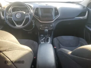 2015 Jeep Cherokee Latitude with VIN 1C4PJMCB3FW784938, listed as a Copart auction lot 47614705 with 159,880 mi miles and Salvage Title. Bid and sale history available at carsss.com. Image 8.