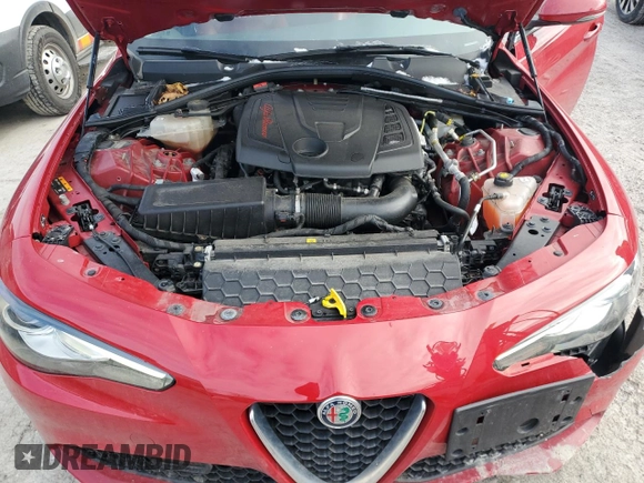 2020 Alfa Romeo Giulia z VIN ZARFANAN0L7626325, wystawiony jako Copart lot #86825494 z przebiegiem 51 174 mil mil oraz Szkoda całkowita • Salvage title. Historia ofert i sprzedaży dostępna na DreamBid. Obrazek 11.