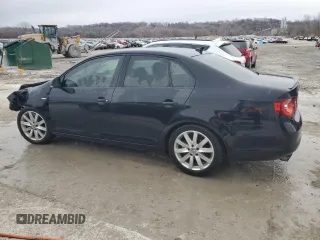 2010 Volkswagen Jetta Wolfsburg Edition с VIN 3VWRJ7AJ4AM053364, выставлен на аукционе Copart как лот 45306855 с пробегом 167 578 миль миль и Списание • Salvage title. История ставок и продаж доступна на DreamBid. Изображение 2.