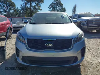 2019 Kia Sorento LX V6 with VIN 5XYPG4A59KG558518, listed as a IAAI auction lot 41808458 with 110,454 mi miles. Bid and sale history available at carsss.com. Image 13.