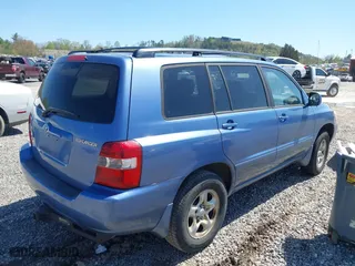 2005 Toyota Highlander with VIN JTEHD21A250037810, listed as a IAAI auction lot 42010190 with 181,645 mi miles. Bid and sale history available at carsss.com. Image 4.