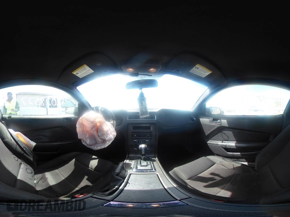 2013 Ford Mustang V6 с VIN 1ZVBP8AM1D5261762, выставлен на аукционе IAAI как лот 42028527 с пробегом 113 224 миль миль и . История ставок и продаж доступна на DreamBid. Изображение 18.