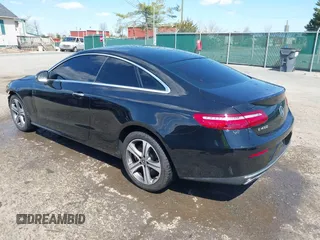 2019 Mercedes-Benz E-Class E 450 with VIN WDD1J6JB2KF108954, listed as a IAAI auction lot 41870189 with 99,004 mi miles. Bid and sale history available at carsss.com. Image 3.