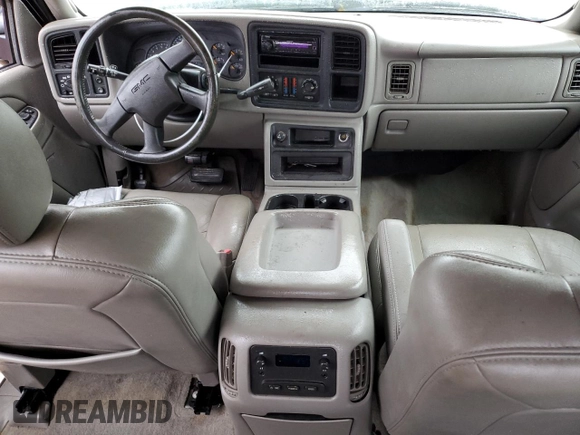 2005 GMC Sierra 1500HD SLE z VIN 1GTGC13U55F818709, wystawiony jako Copart lot #81494564 z przebiegiem Nie podano mil oraz Nie do naprawy. Historia ofert i sprzedaży dostępna na DreamBid. Obrazek 8.