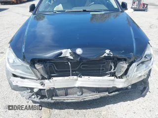 2014 Mercedes-Benz C-Class C 250 with VIN WDDGJ4HBXEG296917, listed as a IAAI auction lot 42068339 with 124,872 mi miles. Bid and sale history available at carsss.com. Image 6.