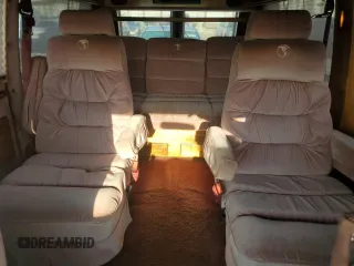 1993 Chevrolet Chevy Van z VIN 1GBEG25K8PF357638, wystawiony jako Copart lot #69878944 z przebiegiem 170 004 mil mil oraz Szkoda całkowita • Salvage title. Historia ofert i sprzedaży dostępna na DreamBid. Obrazek 10.