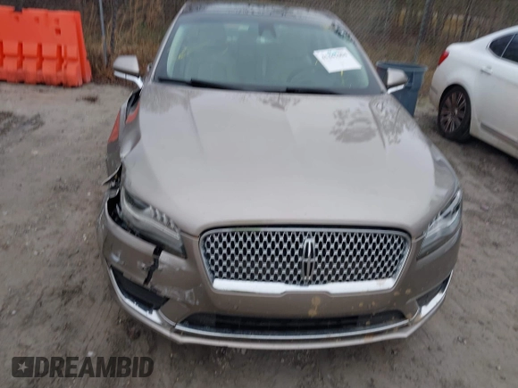 2018 Lincoln MKZ Hybrid Reserve z VIN 3LN6L5MU2JR602228, wystawiony jako IAAI lot #41441004 z przebiegiem 71 047 mil mil oraz . Historia ofert i sprzedaży dostępna na DreamBid. Obrazek 12.