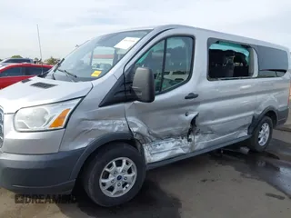 2015 Ford Transit XL z VIN 1FMZK1YMXFKA97523, wystawiony jako IAAI lot #40971108 z przebiegiem 253 712 mil mil oraz . Historia ofert i sprzedaży dostępna na DreamBid. Obrazek 6.
