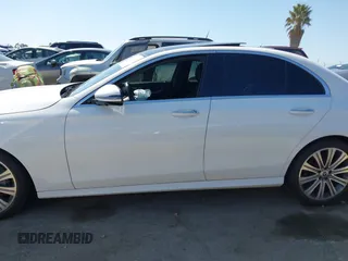 2022 Mercedes-Benz E 350 with VIN W1KZF8DB5NB068876, listed as a IAAI auction lot 41999445 with 31,786 mi miles and . Bid and sale history available at DreamBid. Image 14.