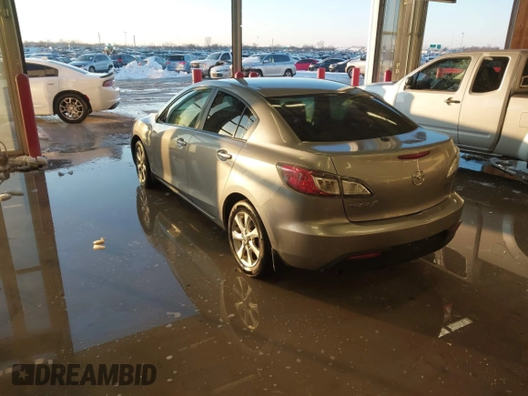 2010 Mazda Mazda3 i Touring with VIN JM1BL1SF6A1213814, listed as a IAAI auction lot 41230038 with 206,044 mi miles. Bid and sale history available at carsss.com. Image 3.