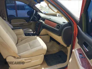 2007 Chevrolet Avalanche LTZ z VIN 3GNEC12037G156692, wystawiony jako IAAI lot #42654718 z przebiegiem 261 918 mil mil oraz . Historia ofert i sprzedaży dostępna na DreamBid. Obrazek 5.