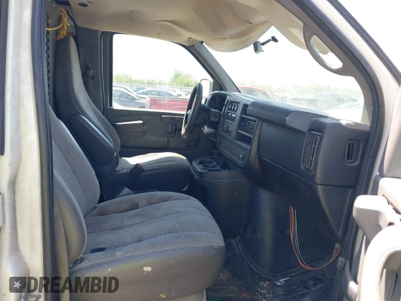 2011 Chevrolet Express Cargo Van with VIN 1GCZGUCGXB1114930, listed as a IAAI auction lot 42015104 with 364,789 mi miles. Bid and sale history available at carsss.com. Image 5.