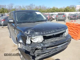 2009 Land Rover Range Rover Sport HSE with VIN SALSK25419A209483, listed as a IAAI auction lot 41807493 with 202,161 mi miles. Bid and sale history available at carsss.com. Image 1.