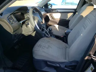 2022 Volkswagen Tiguan S with VIN 3VV1B7AX4NM057164, listed as a Copart auction lot 80263684 with 100,041 mi miles and Salvage Title. Bid and sale history available at carsss.com. Image 7.