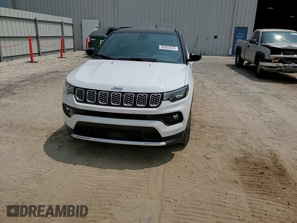 2024 Jeep Compass Limited z VIN 3C4NJDCN0RT122990, wystawiony jako Copart lot #59363245 z przebiegiem 3 231 mil mil oraz Szkoda całkowita • Salvage title. Historia ofert i sprzedaży dostępna na DreamBid. Obrazek 14.