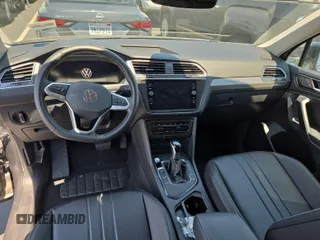 2024 Volkswagen Tiguan SE with VIN 3VV3B7AX1RM108036, listed as a IAAI auction lot 42796415 with 37,805 mi miles and . Bid and sale history available at DreamBid. Image 13.