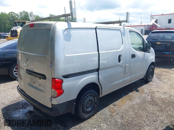 2013 Nissan NV200 SV with VIN 3N6CM0KN3DK697556, listed as a IAAI auction lot 42662915 with 204,889 mi miles and . Bid and sale history available at DreamBid. Image 4.