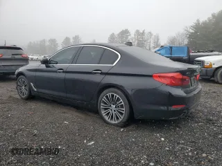 2018 BMW 5 Series 530i xDrive with VIN WBAJA7C59JG908065, listed as a Copart auction lot 84892164 with 468 mi miles and Salvage Title. Bid and sale history available at carsss.com. Image 2.