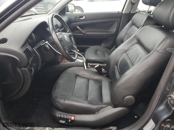 2003 Volkswagen Passat GLX with VIN WVWTH63B93P438260, listed as a Copart auction lot 74855644 with 0 mi miles and Non Repairable. Bid and sale history available at carsss.com. Image 7.