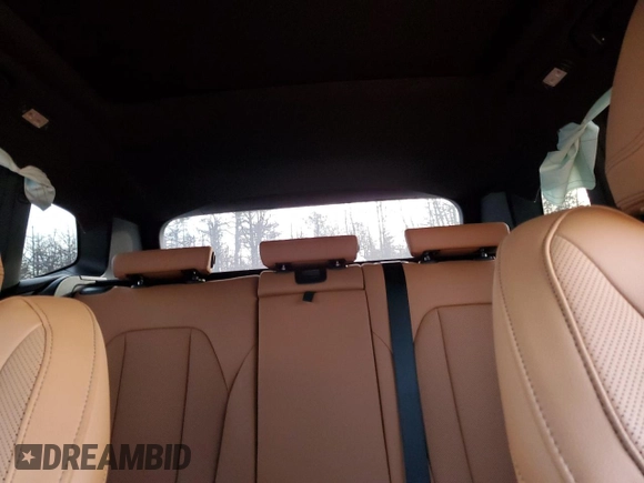 2024 BMW X3 xDrive30i z VIN 5UX53DP05R9U41219, wystawiony jako Copart lot #48721725 z przebiegiem Nie podano mil oraz Nie do naprawy • Non repairable. Historia ofert i sprzedaży dostępna na DreamBid. Obrazek 10.