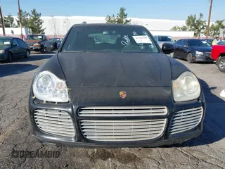 2006 Porsche Cayenne Turbo with VIN WP1AC29P46LA91061, listed as a IAAI auction lot 41302590 with 159,035 mi miles. Bid and sale history available at carsss.com. Image 12.