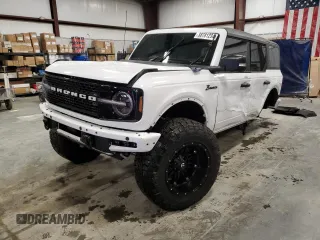 2022 Ford Bronco z VIN 1FMEE5DP9NLB28993, wystawiony jako Copart lot #38781234 z przebiegiem 4 596 mil mil oraz Szkoda całkowita • Salvage title. Historia ofert i sprzedaży dostępna na DreamBid. Obrazek 1.