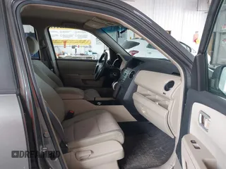 2009 Honda Pilot EX with VIN 5FNYF48419B021891, listed as a IAAI auction lot 42241327 with 178,926 mi miles and . Bid and sale history available at DreamBid. Image 5.