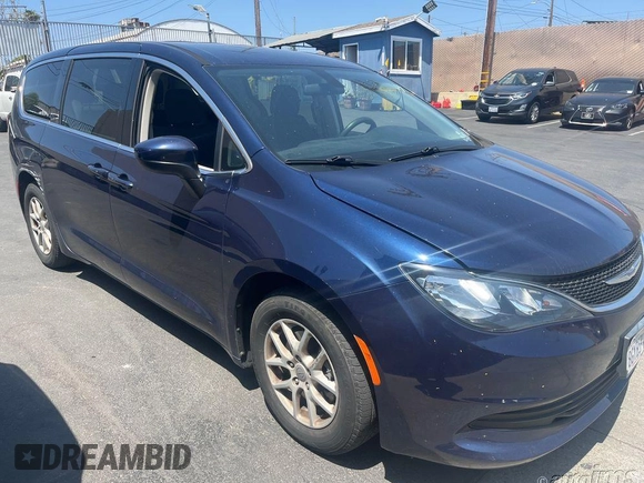 2019 Chrysler Pacifica Touring with VIN 2C4RC1DG7KR556147, listed as a IAAI auction lot 42599780 with 79,092 mi miles and . Bid and sale history available at DreamBid. Image 13.