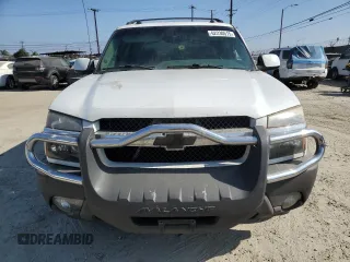 2005 Chevrolet Avalanche Z71 with VIN 3GNEK12Z15G205810, listed as a Copart auction lot 62230515 with Not provided miles and Clean title. Bid and sale history available at DreamBid. Image 5.